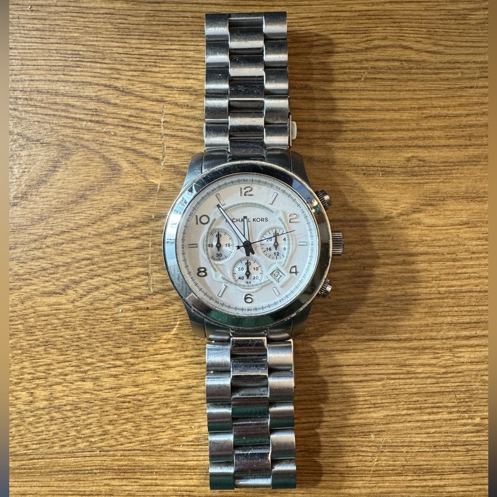 Michael Kors Oversized Runway Silver-Tone Watch